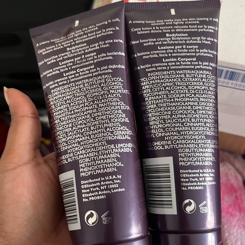 Elizabeth Arden body lotion set - Picture 3 of 5